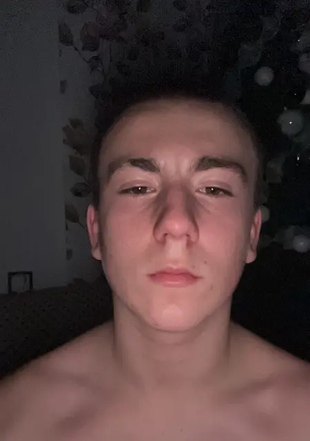 Marcel из Томашув-Любельски, мне 26, познакомлюсь на одну ночь