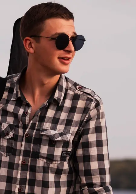 Я Андрей, 21, из Киева, ищу знакомства без обязательств