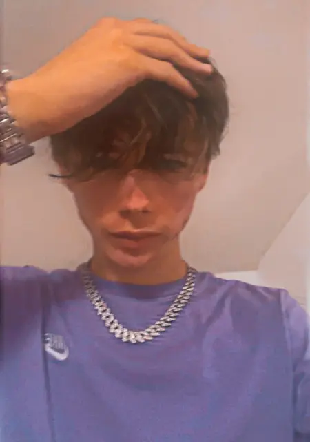 Kenzo из Авьон, ищу на сайте знакомства на одну ночь