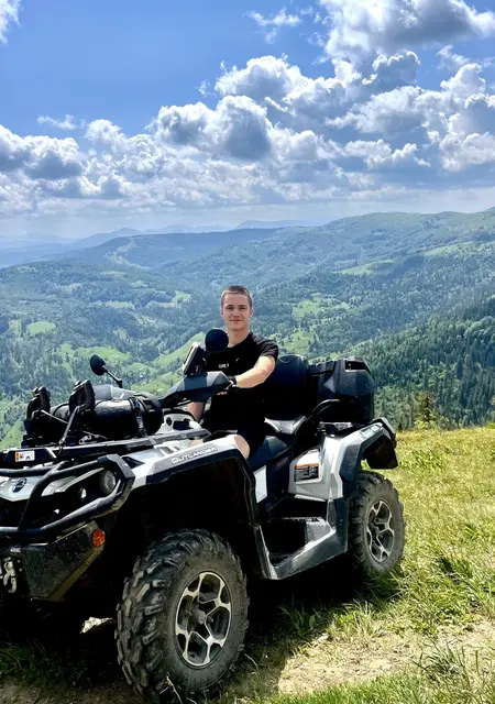 Антон з Київ, шукаю на сайті знайомства на одну ніч