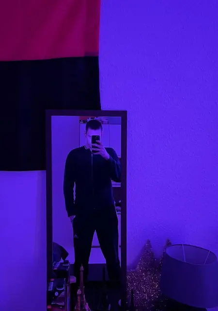 Я Владислав, 18, из Познани, ищу знакомства без обязательств