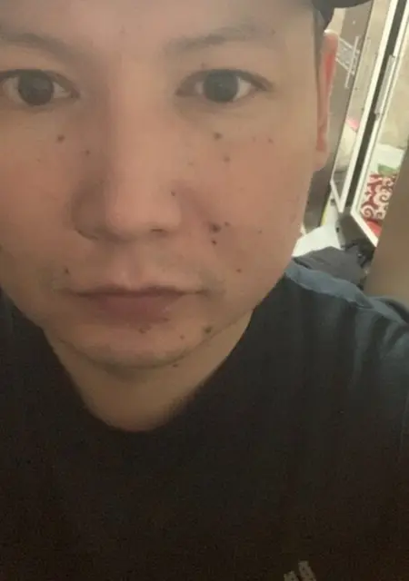 Erlan из Атырау, ищу на сайте открытые отношения