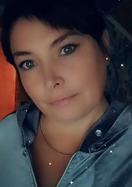 Ольга из Донецка, мне 42, познакомлюсь без обязательств