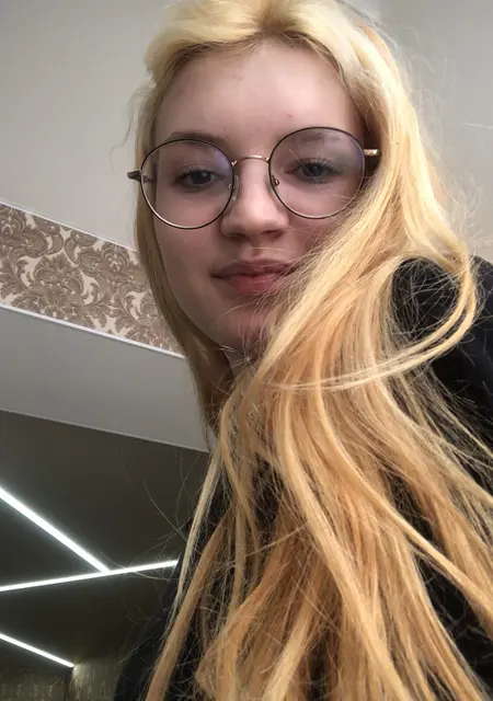 Маша з Вінниці, мені 20 років, познайомлюсь для спілкування