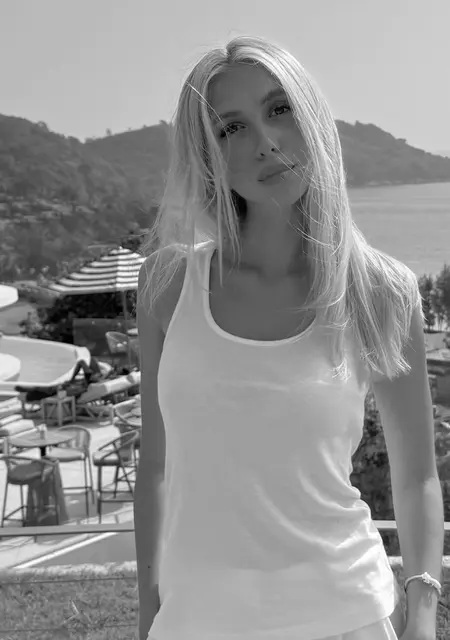Я Алиса, 26, из Киева, ищу знакомство для совместных путешествий