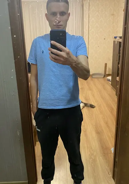 Я Михаил, 28, знакомлюсь для постоянных отношений в Чернигове