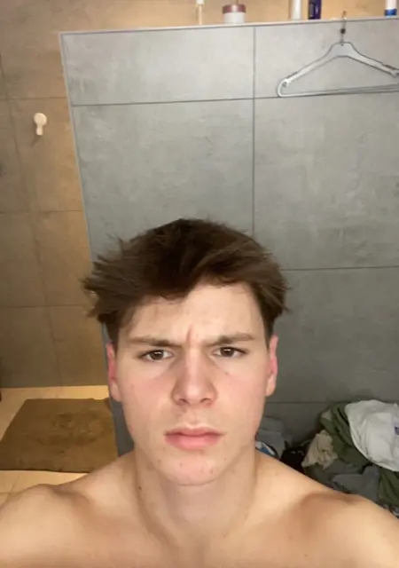 Я Bibi, 20, из Ванз, ищу знакомство для постоянных отношений