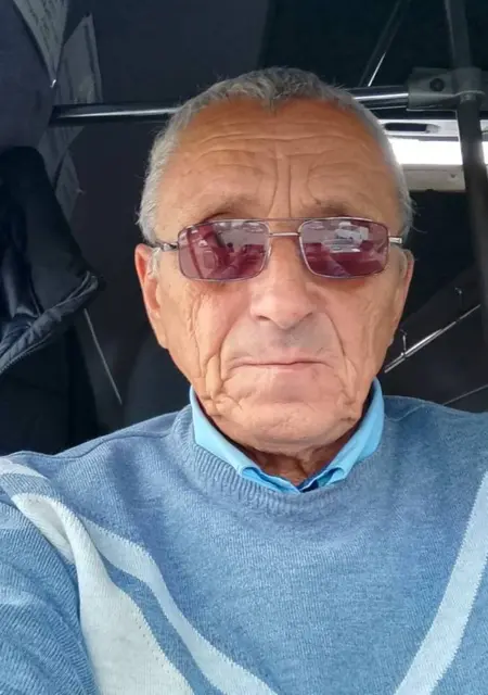 Я Микола Блажевський, 62, из Киева, ищу знакомство для дружбы