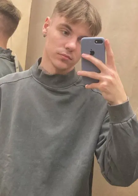 Денис из Бреста, ищу на сайте знакомства на одну ночь