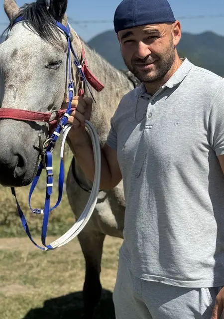 Я Сослан, 30, из Анталии, ищу знакомство для приятного времяпровождения