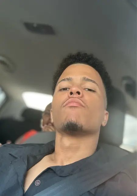 Javier из Санто-доминго Эста, ищу на сайте знакомства без обязательств