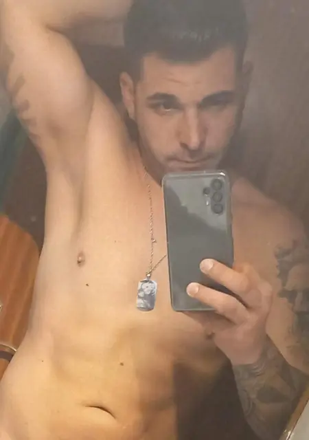 Carlotos de Madrid, tengo 29 años, listo para conocer para lío de una noche