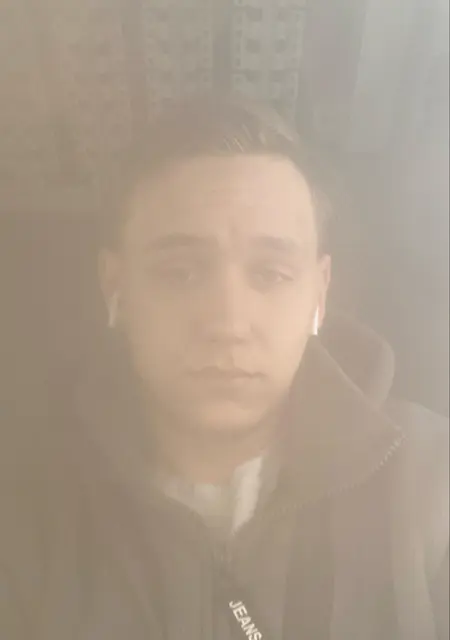 Я Kiril, 20 років з Хмельницького, шукаю знайомство для постійних стосунків