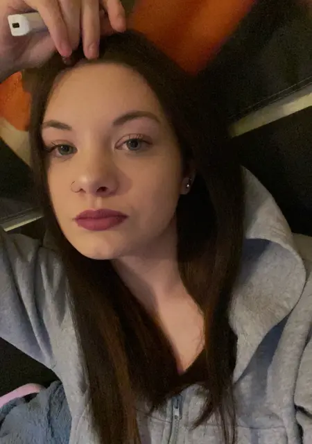 Anicka из Градца Кралова, мне 18, познакомлюсь для дружбы