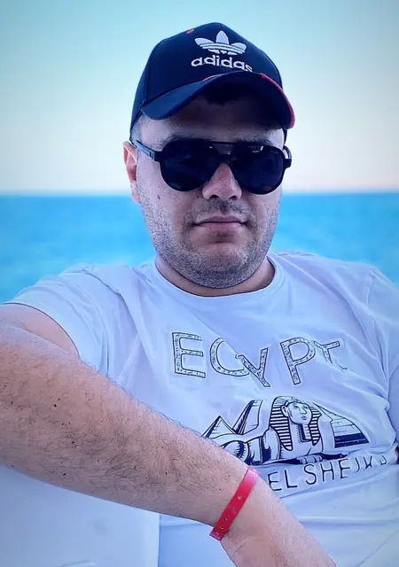 Misha из Еревана, ищу на сайте общение