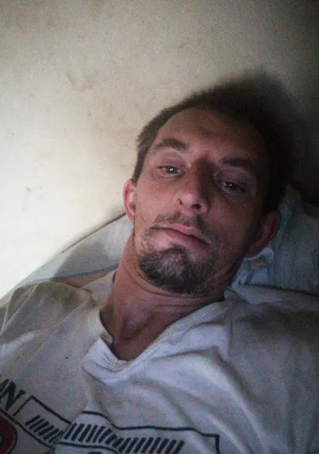 Я Вадим, 25, знакомлюсь на одну ночь в Борисове