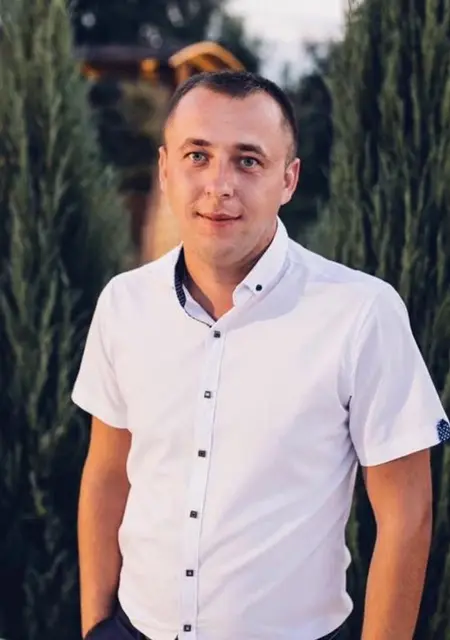 Андрій из Бургаснувшего, ищу на сайте открытые отношения