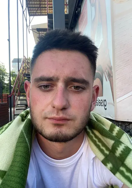 Макс из Черкасс, мне 25, познакомлюсь для вирта