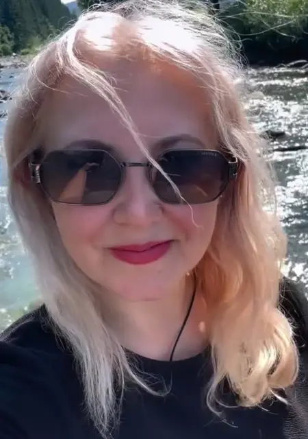 Я Леся, 43, из Одессы, ищу знакомства без обязательств