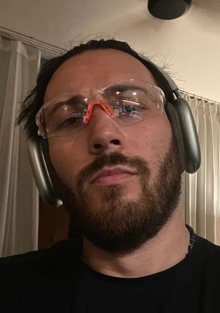 Я Den, 36, из Барановичей, ищу знакомства на одну ночь