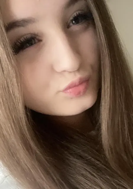 Я Анастэйша, 18, из Ашберна, ищу знакомство для постоянных отношений