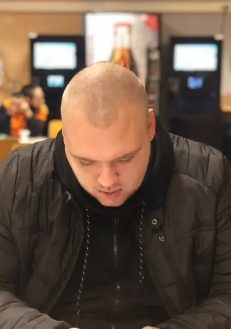 Karol из Варшавы, мне 26, познакомлюсь без обязательств