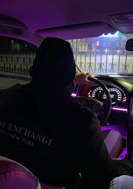 Я Андрей, 22 років з Ніжин, шукаю знайомство для відкриті стосунки