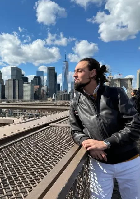 Soy Oliver, 34 años de Palma de Mallorca, busco conocer gente para lío de una noche