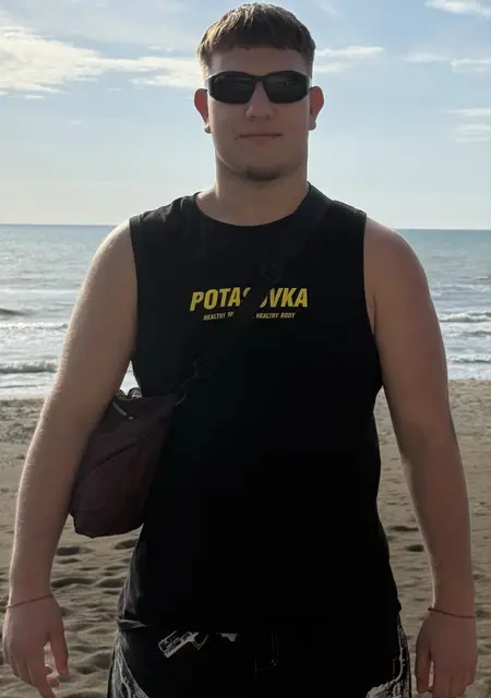 Я , 26, из Киева, ищу знакомства на одну ночь