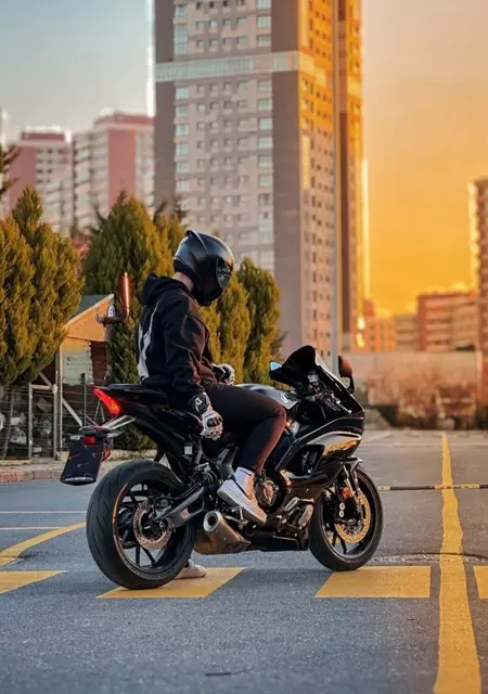 Я Николай, 19, знакомлюсь на одну ночь в Пинске