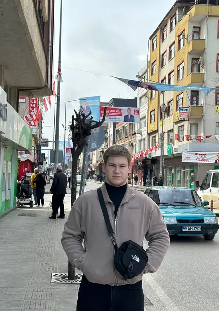 Я Андрей, 22, знакомлюсь для общения в Унье