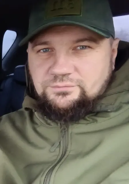 Алексей из Мелитополя, ищу на сайте общение