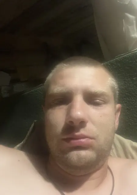 Сергей з Каланчака, шукаю на сайті постійні стосунки