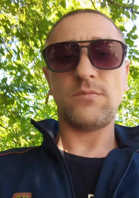 Я Roman, 40, из Макеевки, ищу знакомство для приятного времяпровождения