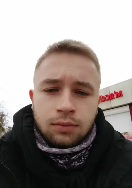 Едуард из Мелитополя, ищу на сайте общение