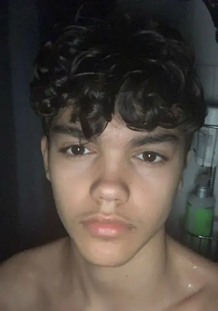 Adrian из Стокгольма, ищу на сайте знакомства на одну ночь