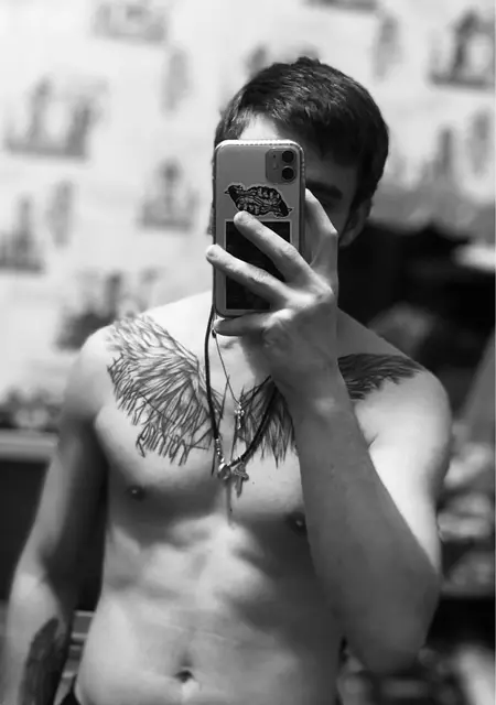 Даниил из Горловки, ищу на сайте приятное времяпровождение