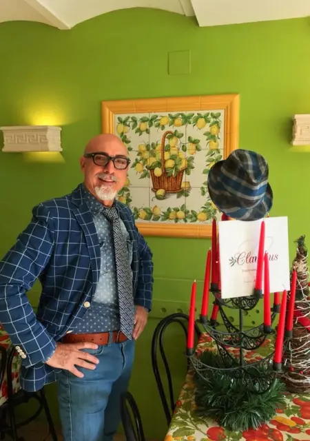 Soy Luca, 53 años de Sitges, busco conocer gente para relación sin ataduras