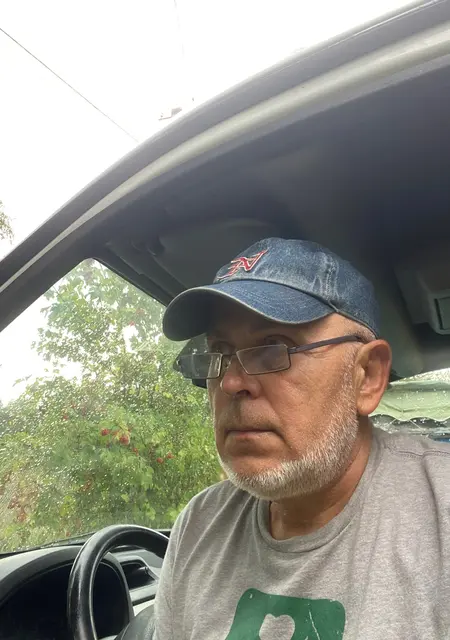 Андрій з Києва, шукаю на сайті знайомства на одну ніч