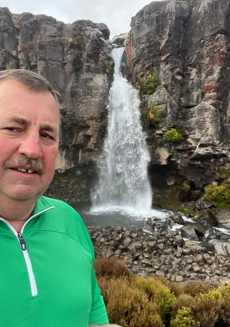 Иван из Киева, мне 59, познакомлюсь без обязательств