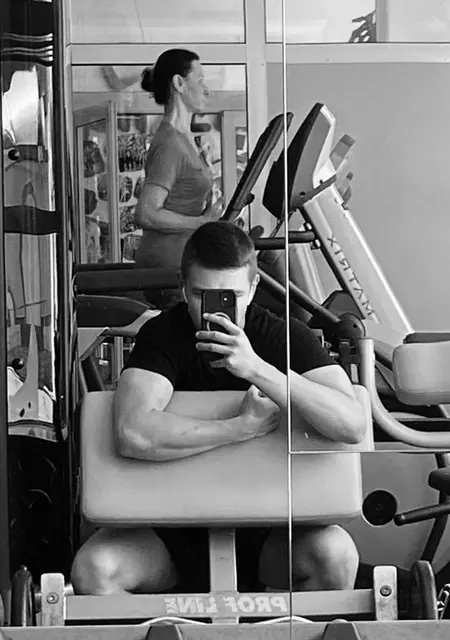 Я Vova, 19, знакомлюсь без обязательств в Ровно