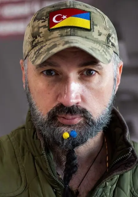 Я Demir, 40, из Глухівших, ищу знакомство для совместных путешествий