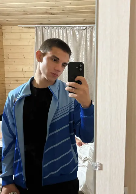 Я Захар, 18, из Хельсинки, ищу знакомство для постоянных отношений