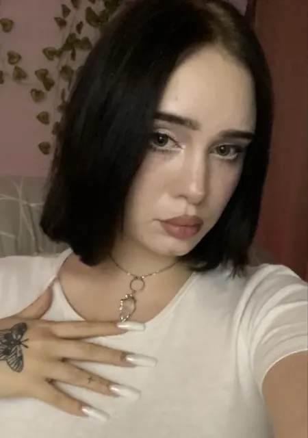 Ксюша из Амстердама, ищу на сайте знакомства без обязательств