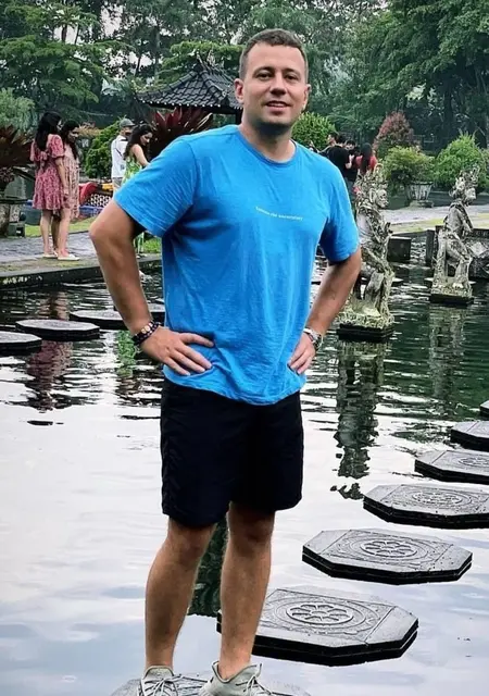 Я Дмитрий, 35 років, знайомлюсь для дружби у Дніпрі