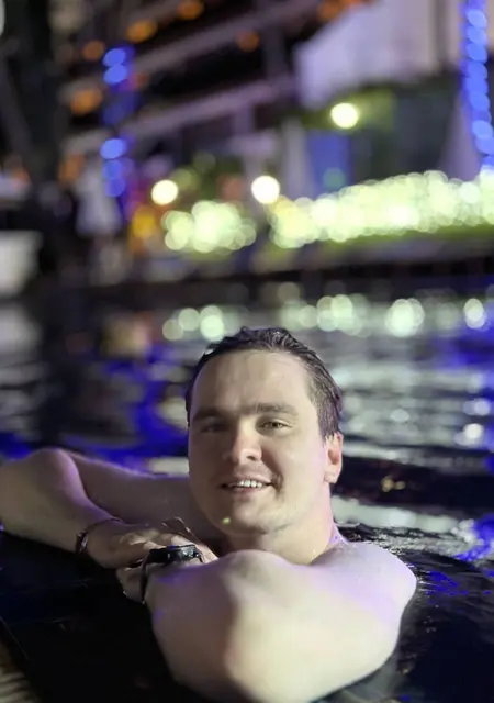 Владимир из Бангкока, мне 30, познакомлюсь на одну ночь