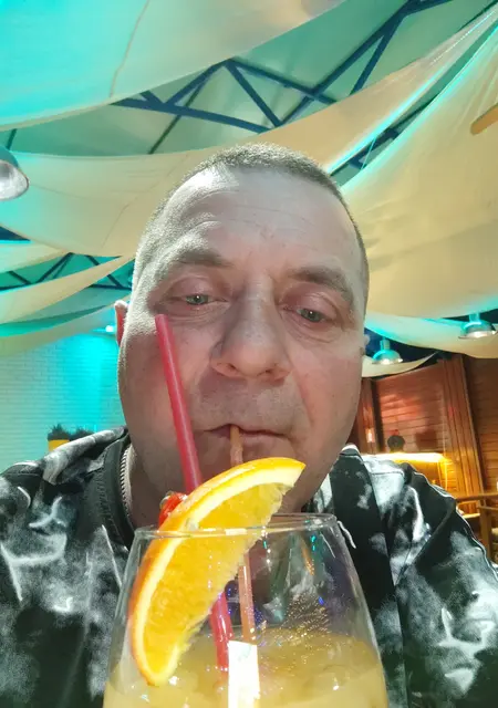 Я Сергей, 47 років, знайомлюсь без зобов'язань у Новопскове