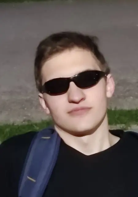 Я Юрій, 20, из Новограда-Волынского, ищу знакомства на одну ночь