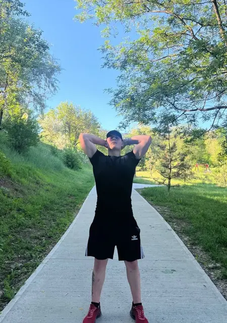 Я Max, 31 років, знайомлюсь для вірт у Харкові