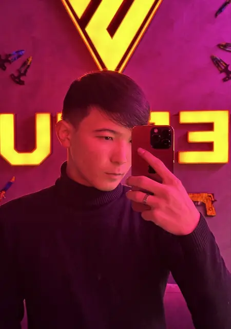 Qasym из Ташкента, мне 21, познакомлюсь на одну ночь